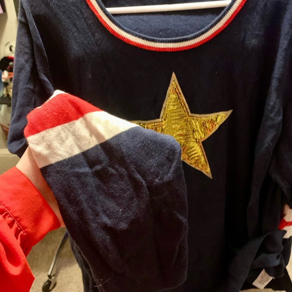crown and ivy patriotic lightweight sweater. - Picture 4 of 10
